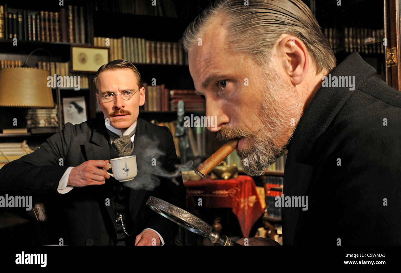 A DANGEROUS METHOD 2011 Sony Pictures Classic film with Michael Fassbender at right as Carl Jung and Viggo Mortensen as Freud Stock Photo
