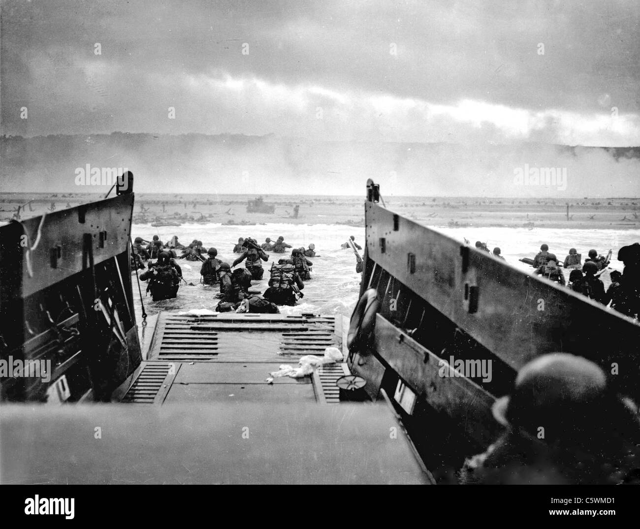 D-DAY1944 LCPV (Landing Craft, Vehicle, Personnel) from USS Samuel Chase lands troops of US Army First Division on Omaha, 6 June Stock Photo