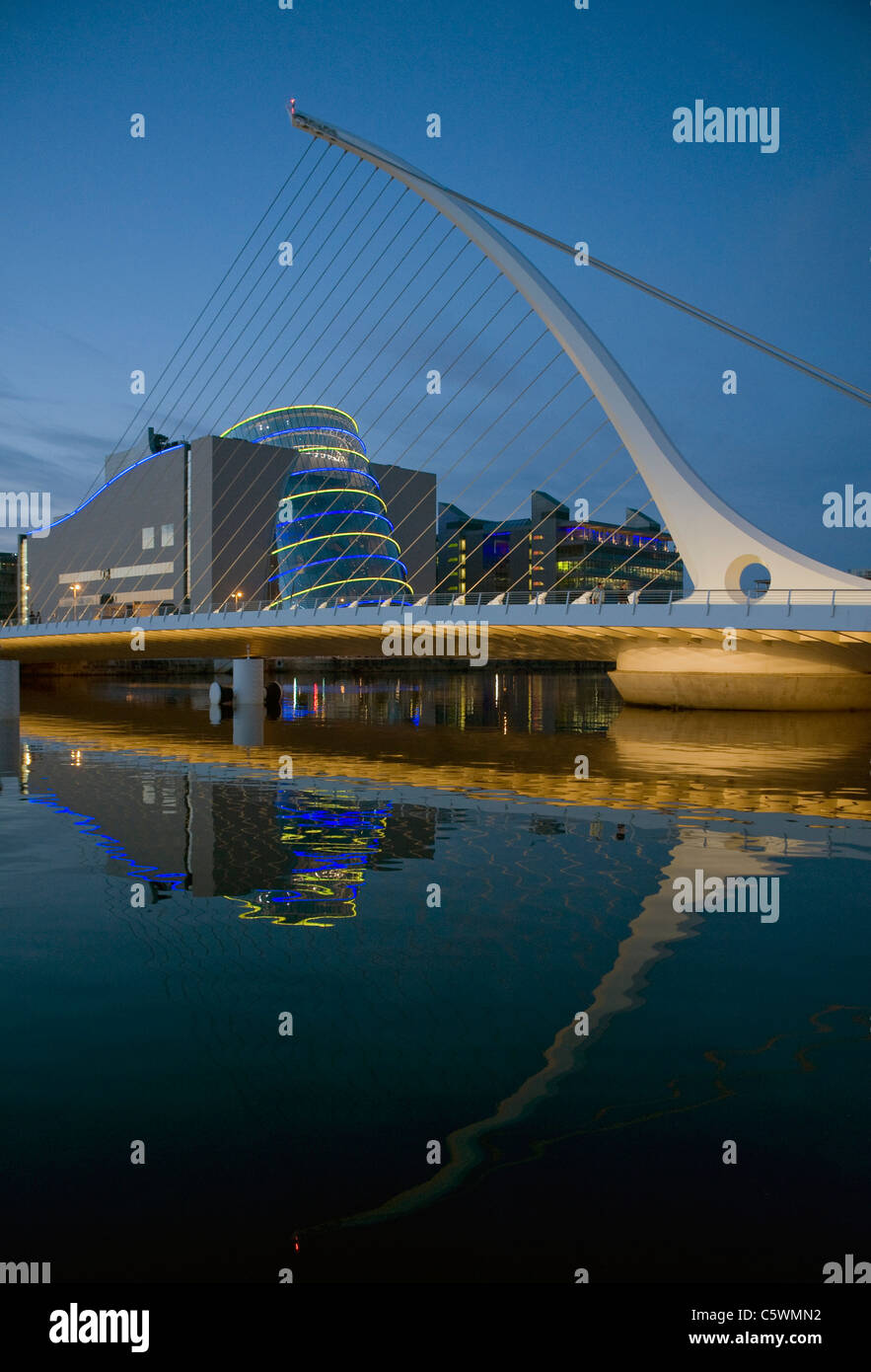 Samuel Beckett Bridge & Dublin Convention Centre, Dublin Stock Photo ...