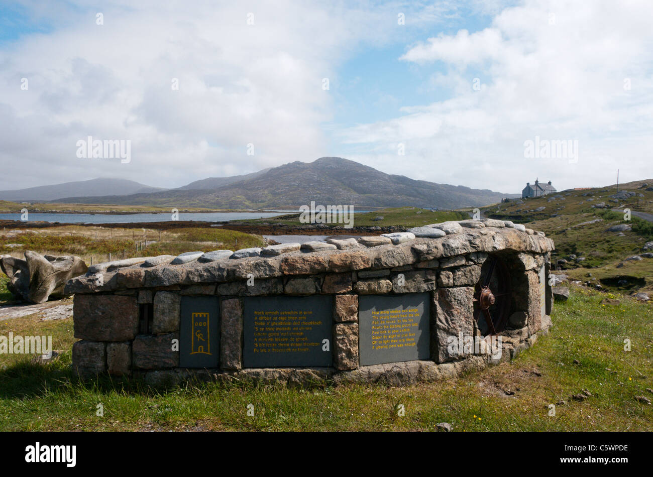 The Listening Place by Valerie Pragnell at South Lochboisdale in South Uist is part of the Roadends Community Sculpture Project. Stock Photo