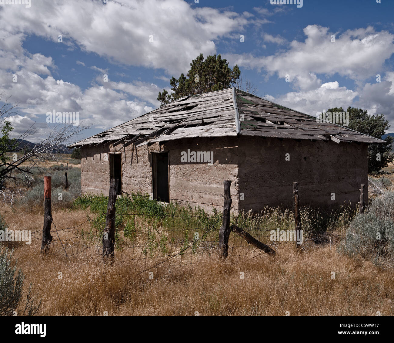 Abandoned building off rural highway 91 near Kanarraville, Utah, USA