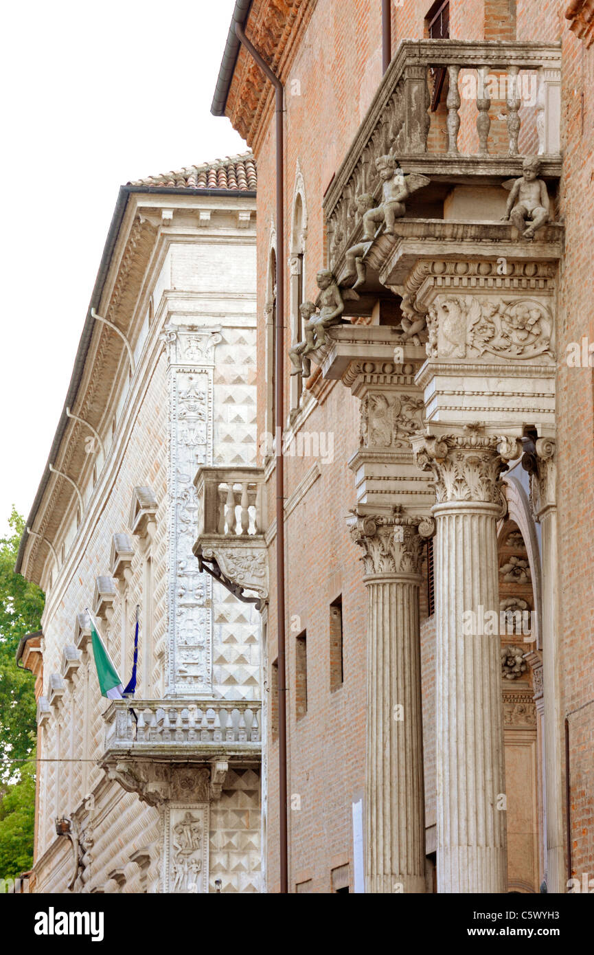 The Palazzo Prosperi Sacrati and Palazzo dei Diamanti in Renaissance