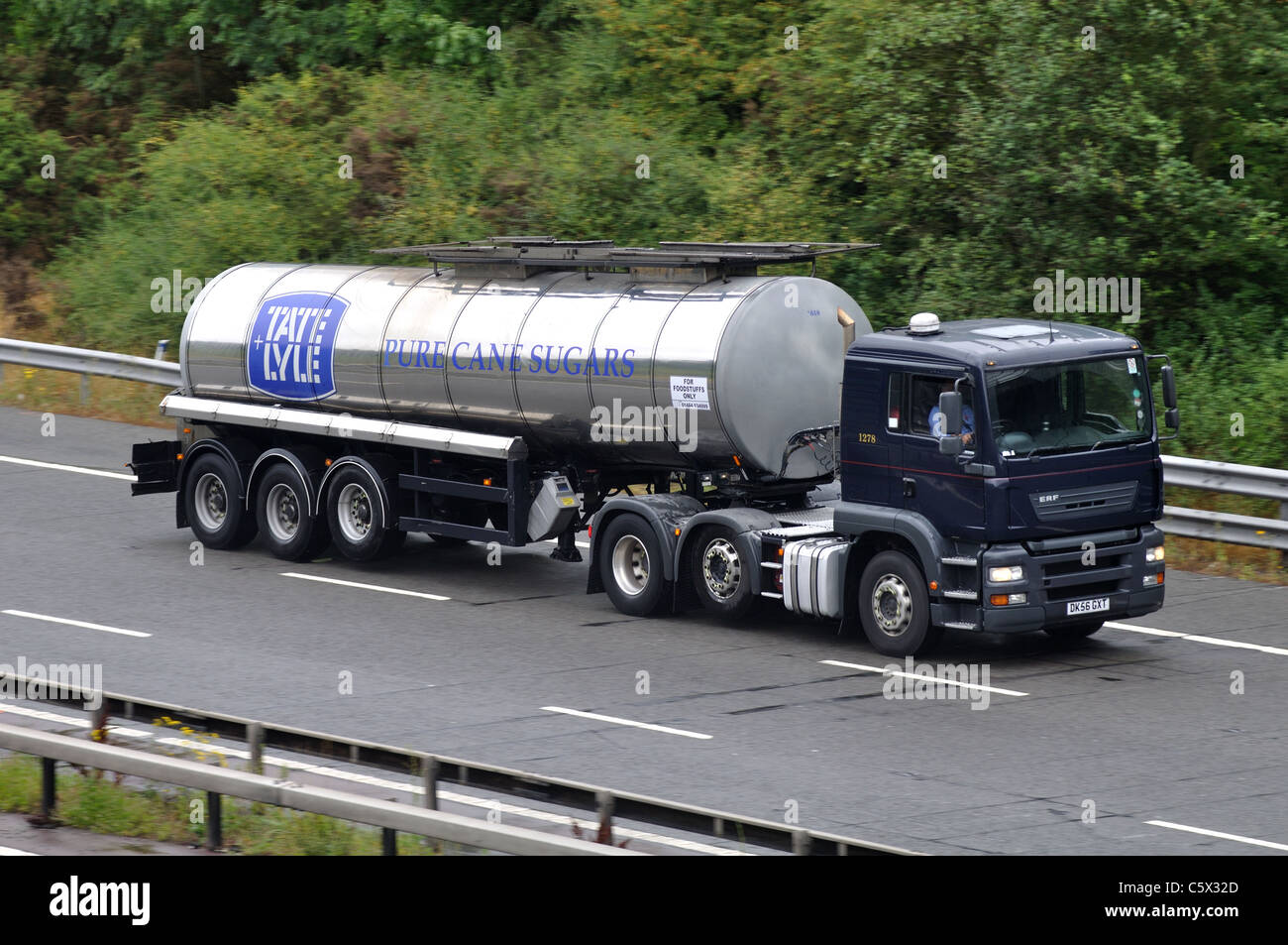 Tate and Lyle sugar tanker on M40 motorway, Warwickshire, UK Stock Photo
