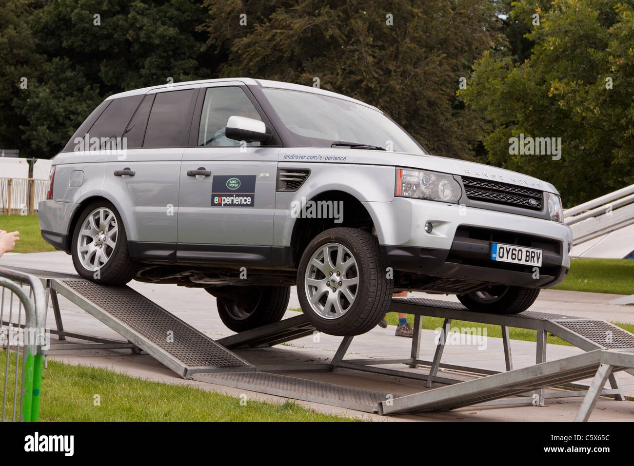Range Rover undertaking display Experience at the Goodwood Festival of Speed Stock Photo