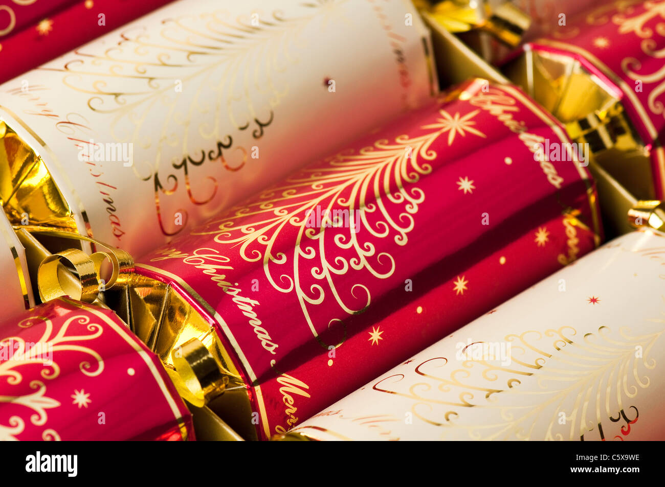 Christmas crackers traditional english christmas hires stock