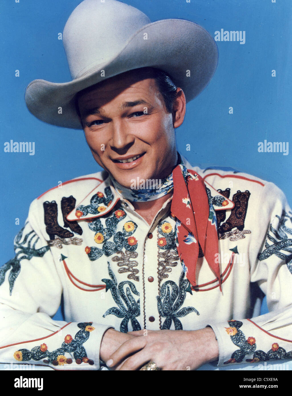 ROY ROGERS (19111998) US singer and cowboy film actor Stock Photo - Alamy