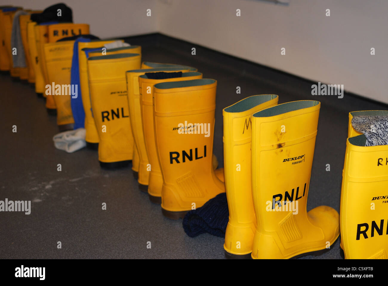yellow mens wellies