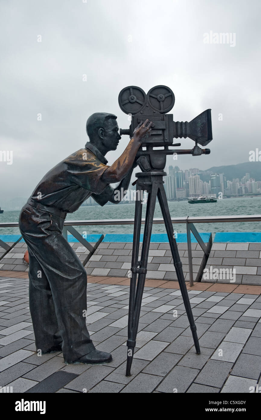 Cameramen statue in Avenue of Stars Hong Kong, Kawloon Stock Photo - Alamy