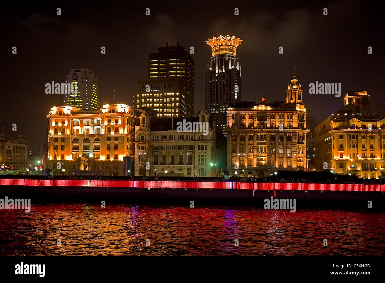 Night view shanghai hi-res stock photography and images - Alamy