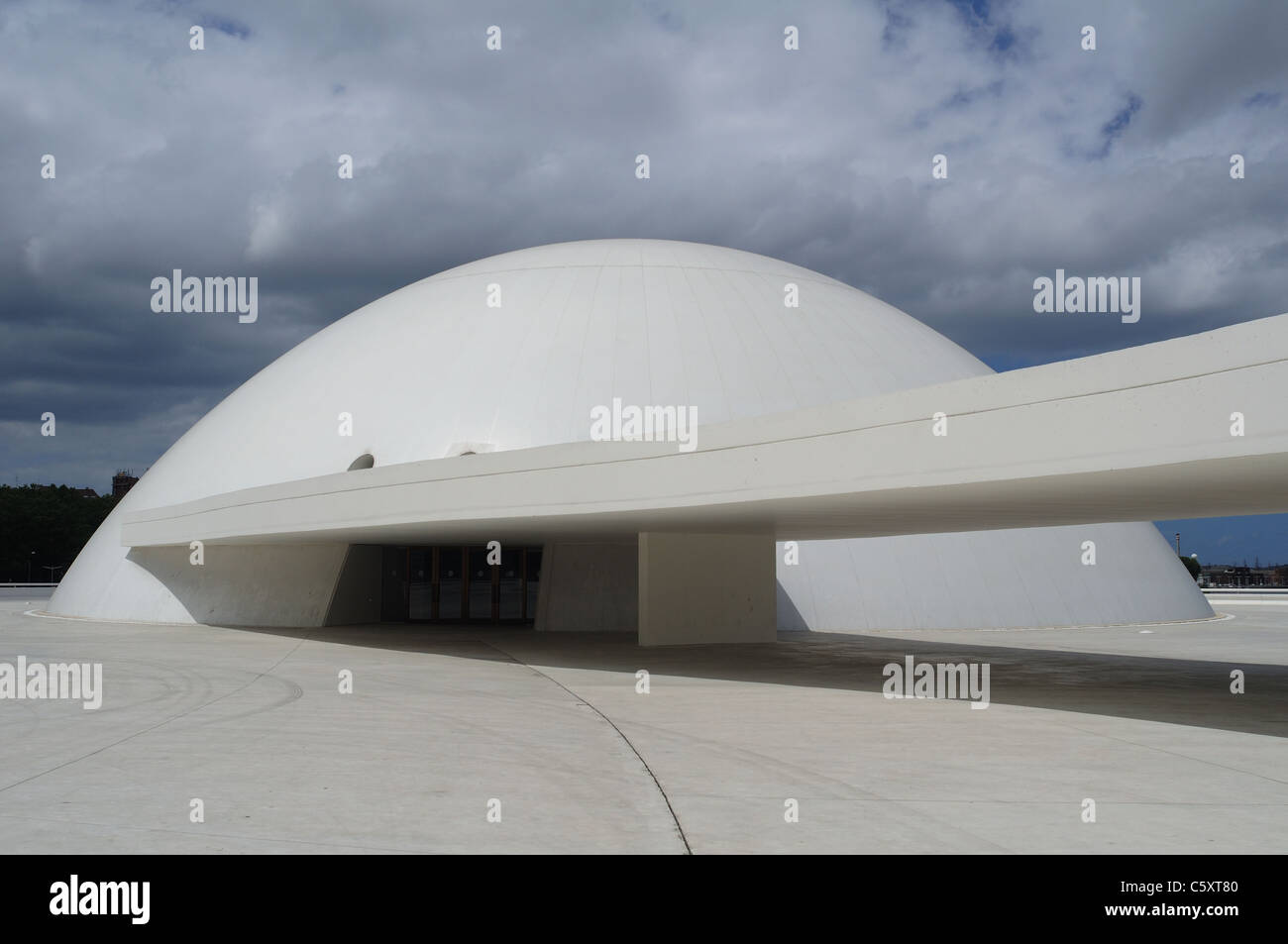 Dome ' Niemeyer Center ' in Ría of AVILÉS . Principado de Asturias . SPAIN Stock Photo