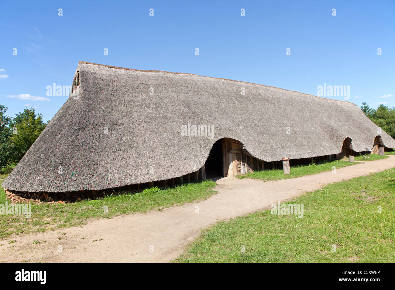 antique thatched house, Archaeological Centre, Hitzacker, Nature Reserve Elbufer-Drawehn, Lower Saxony, Germany Stock Photo