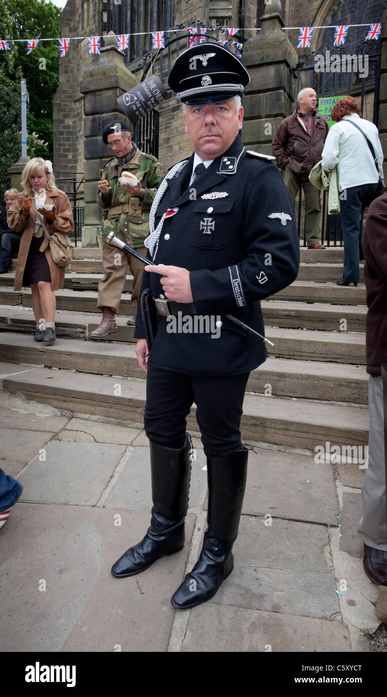 Nazi costume hi-res stock photography and images - Alamy