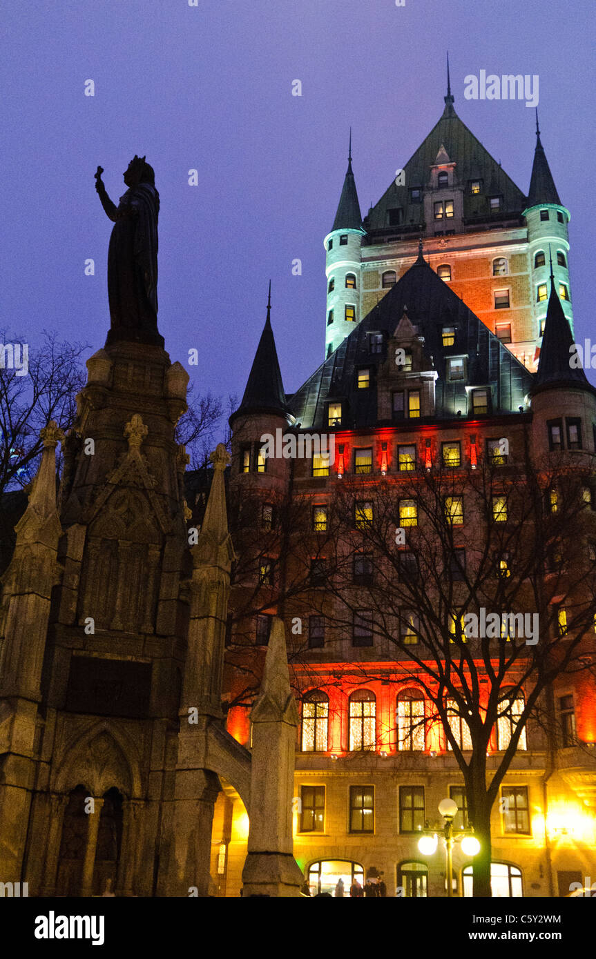 QUEBEC CITY, Canada - The famous old Fairmont Hotel Chateau Frontenac on the rocky headland in Quebec City overlooking the St Lawrence River. Stock Photo
