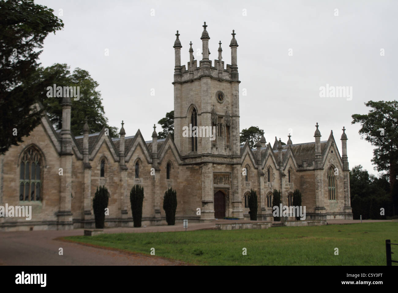 old building in aberford england Stock Photo Alamy