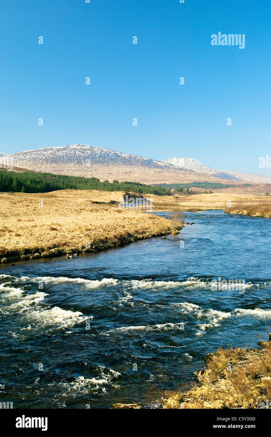 River Orchy flows S. from Loch Tulla at Bridge of Orchy on the West Highland Way long distance footpath. Grampians. Scotland, UK Stock Photo