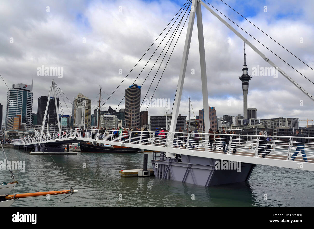 Wynyard Crossing Pedestrian bridge, Auckland New Zealand Stock Photo