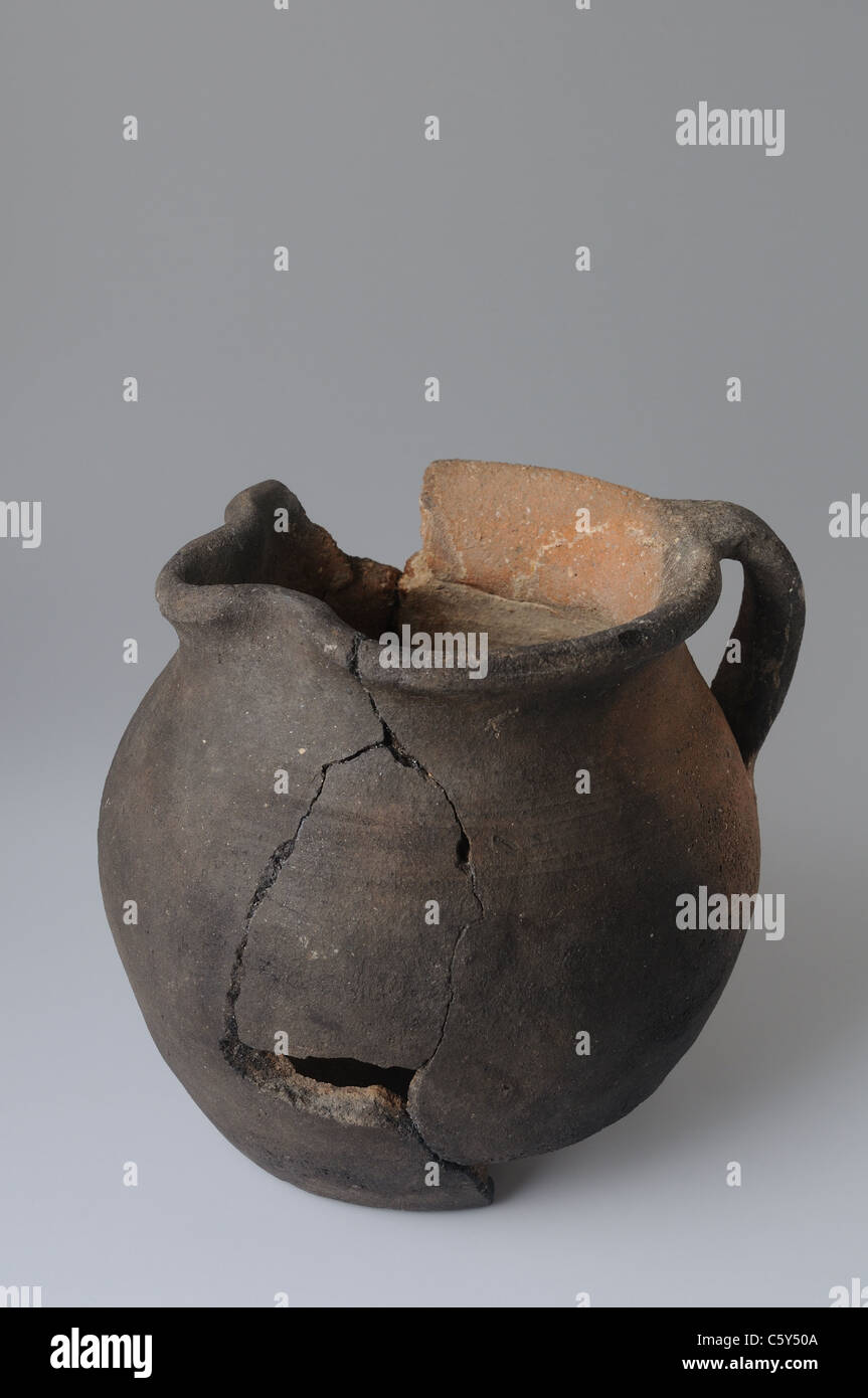 Common ceramic jug . Visigothic period in   ' Burgo de Santiuste Museum '- SPAIN Stock Photo
