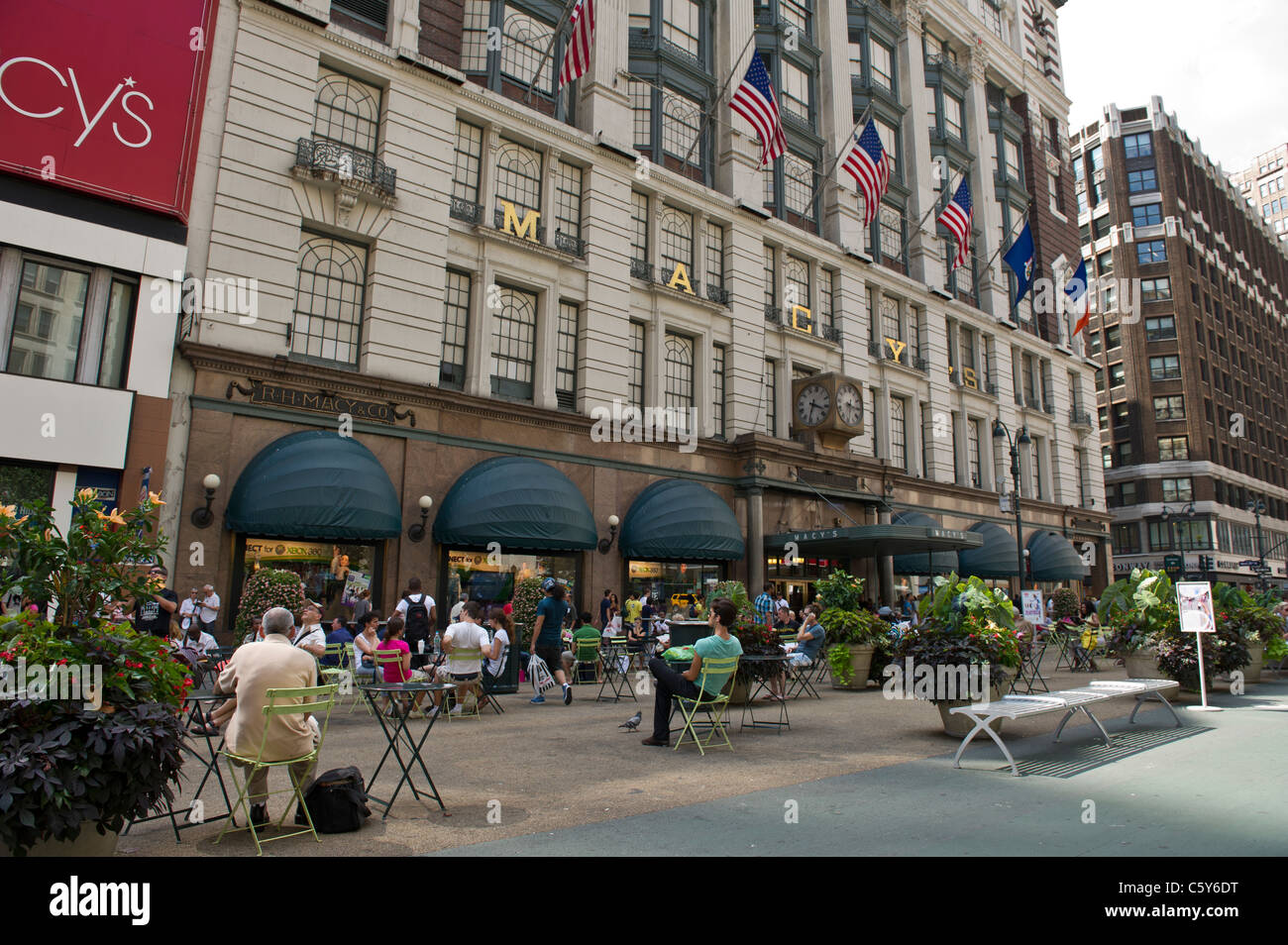 Alfresco manhattan hi res stock photography and images Alamy Alfresco manhattan hi res stock photography and images Alamy