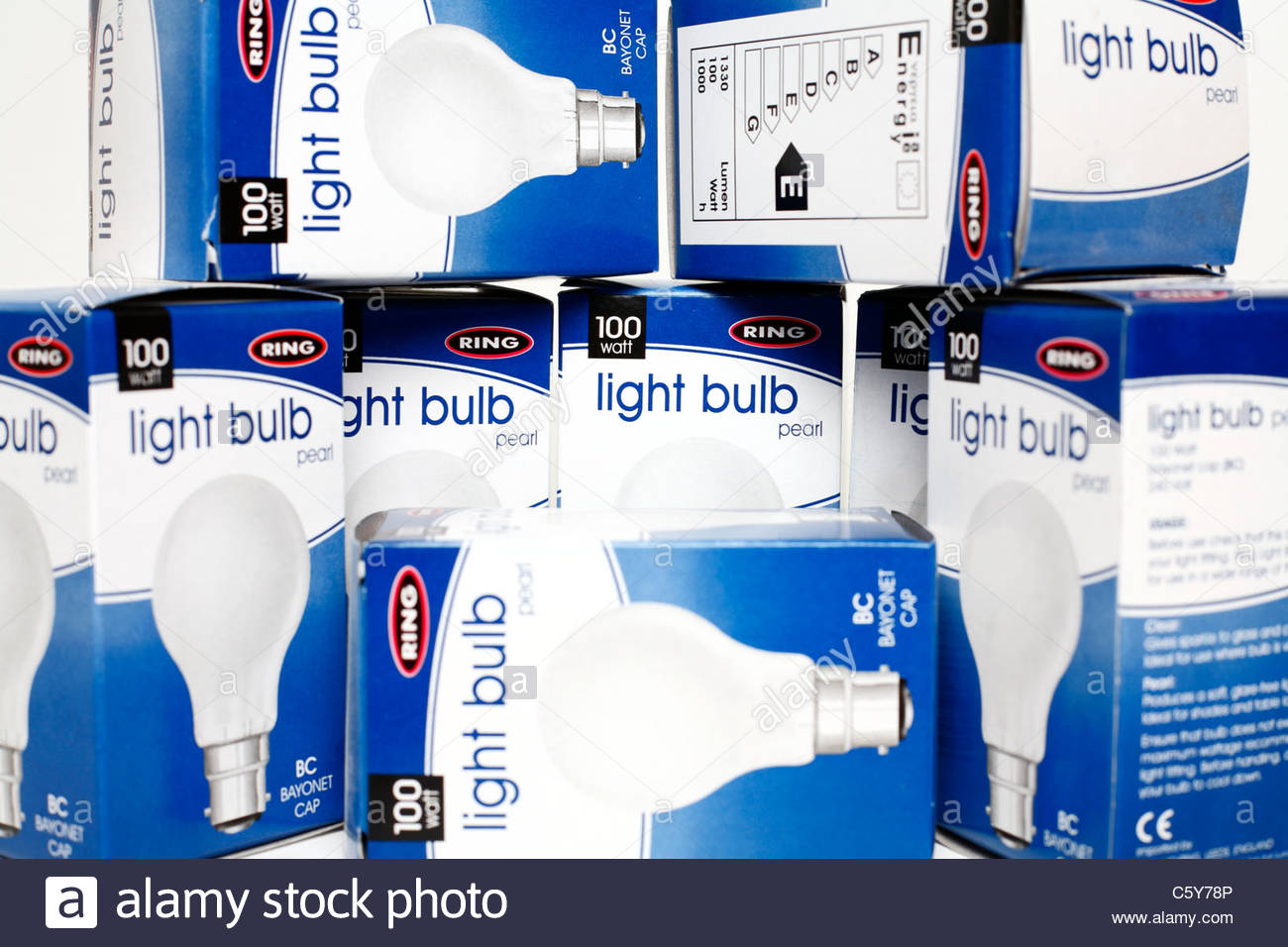 Traditional 100W light bulbs Stock Photo Alamy