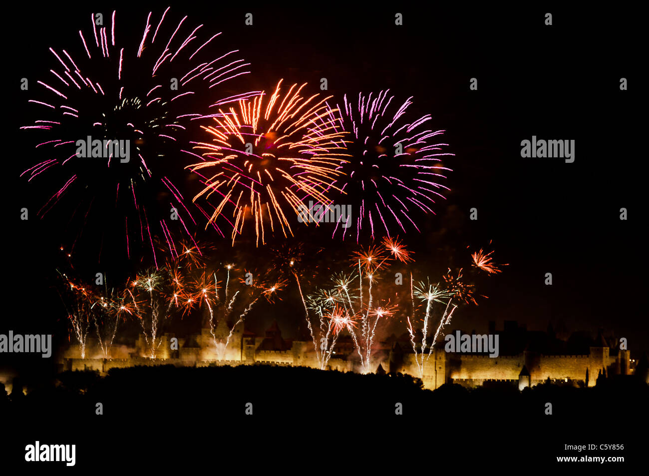 Bastille Day Fireworks Over Carcassonne In Languedoc Stock Photo - Alamy