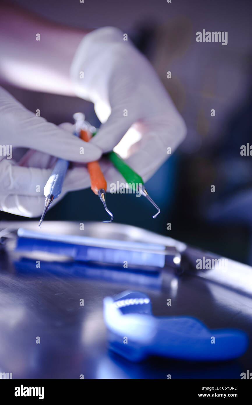 Sharp pointed sickle contra angled dental probes for dentists and gum