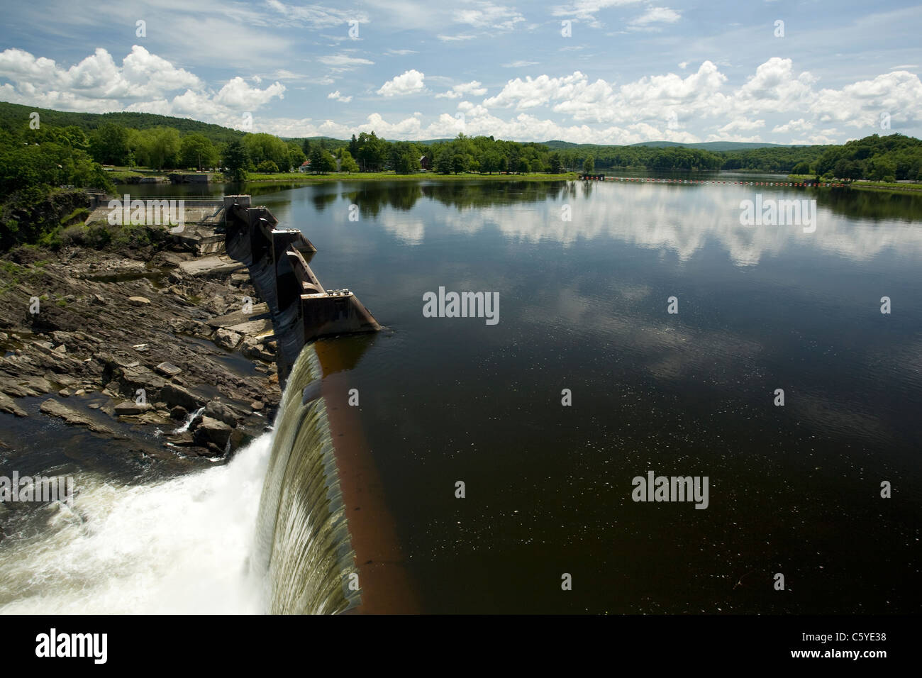 Water spills over the dam at Turners Falls, Massachusetts Stock Photo