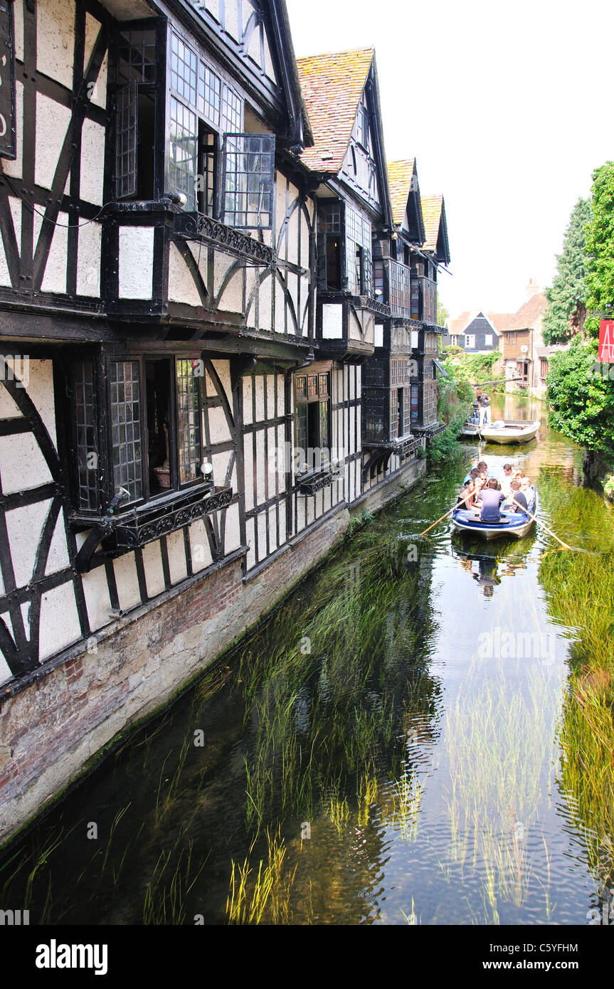 Punting on River Stour by Old Weaver's Restaurant, Canterbury, City of Canterbury, Kent, England, United Kingdom Stock Photo