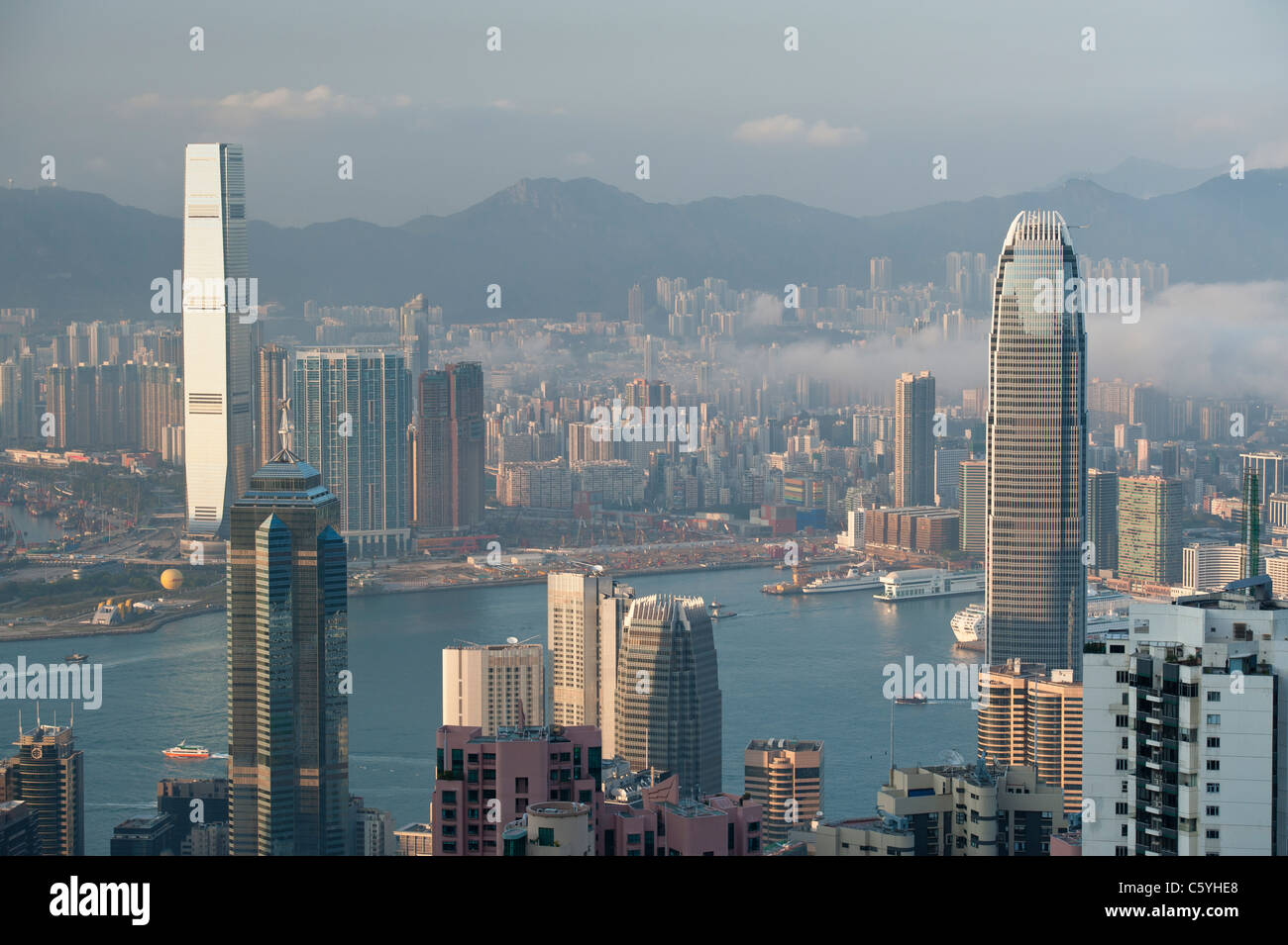 2ifc Building Hong Kong Skyline High Resolution Stock Photography and ...