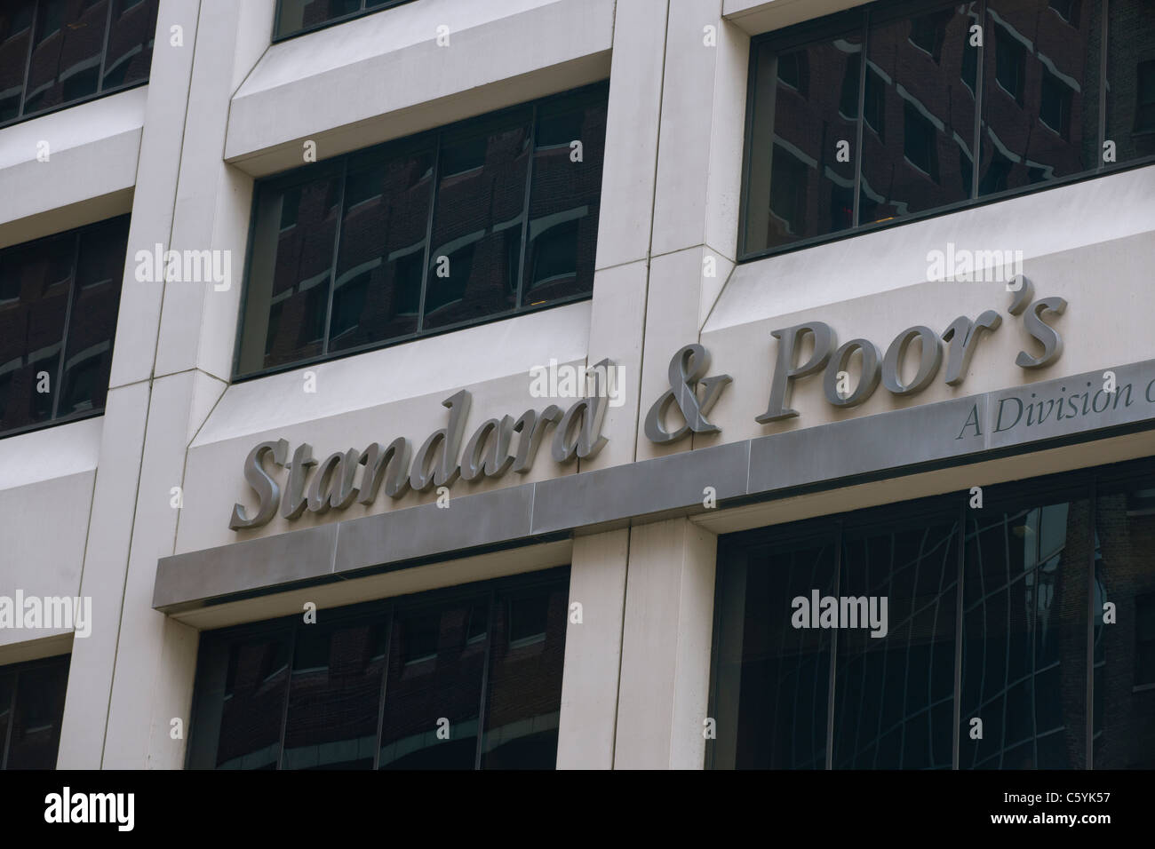 Standard and poors hires stock photography and images Alamy