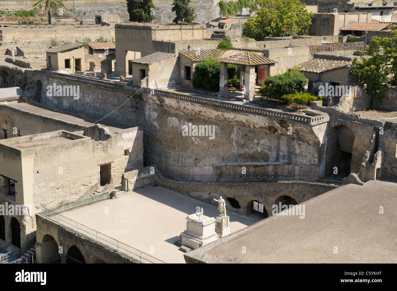 View of Herculaneum from above with the Terrace of M. Nonius Balbus with its statue of the politician and the House of the Deer Stock Photo