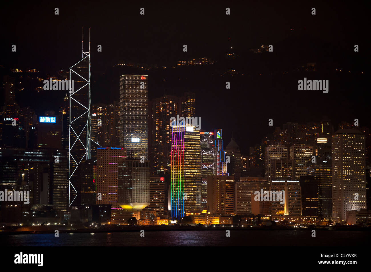 Hong kong skyline at night hi-res stock photography and images - Alamy