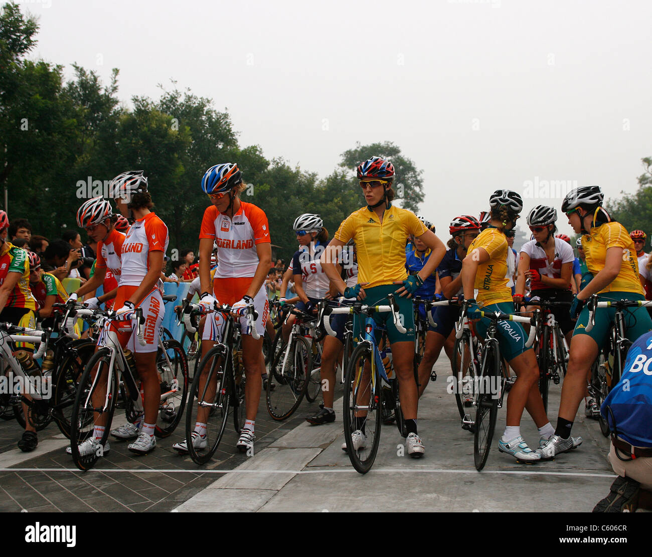 WOMENS CYCLING ROAD RACE WOMENS CYCLING ROAD RACE OLYMPIC STADIUM BEIJING CHINA 10 August 2008 Stock Photo