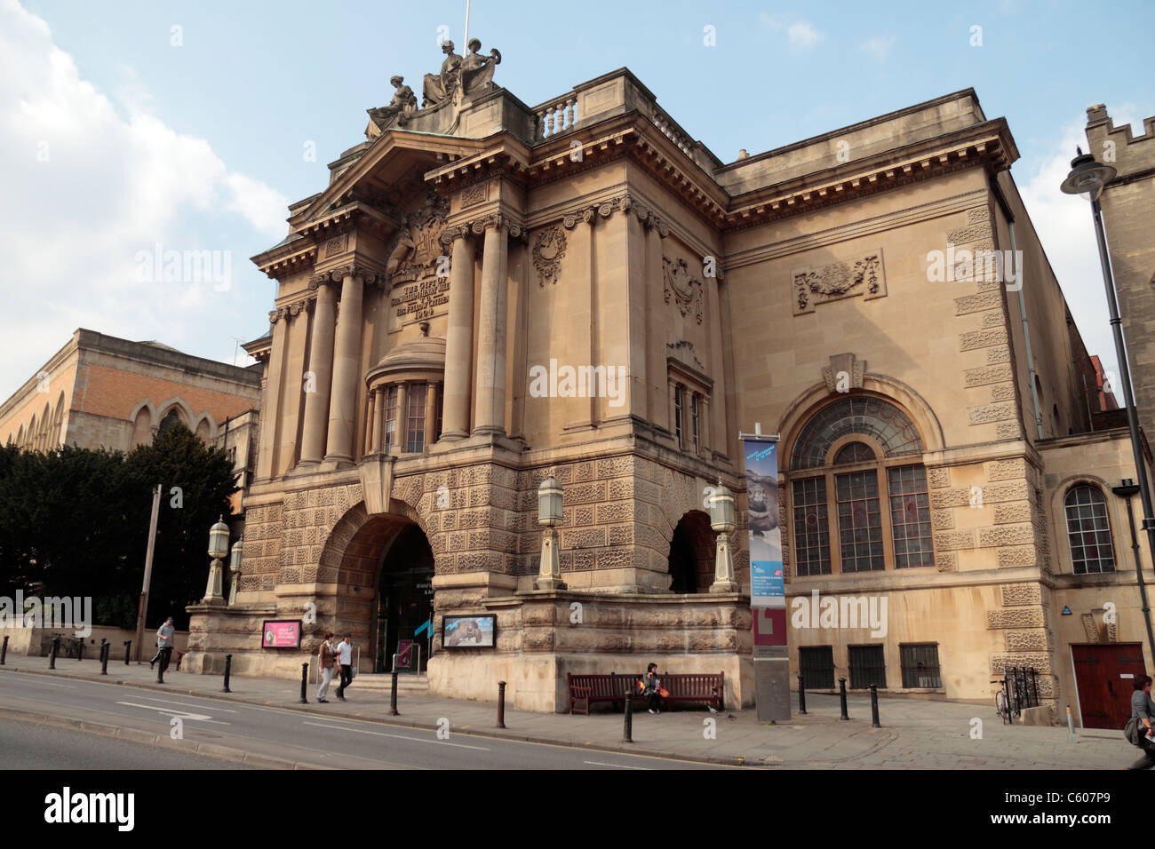Bristol city museum & art gallery hires stock photography and images
