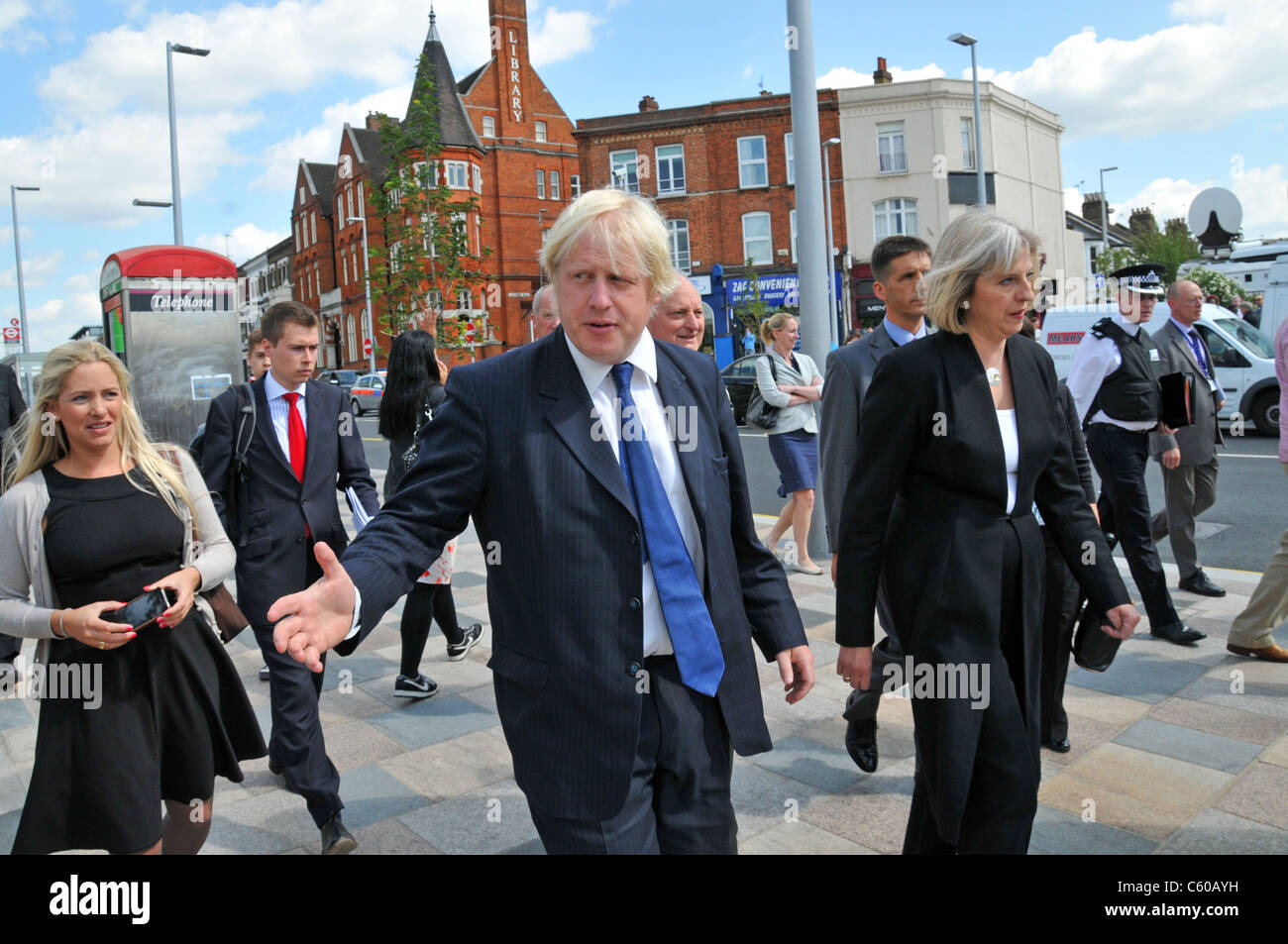 Boris Johnson London Mayor Clapham Junction London Riots Stock Photo