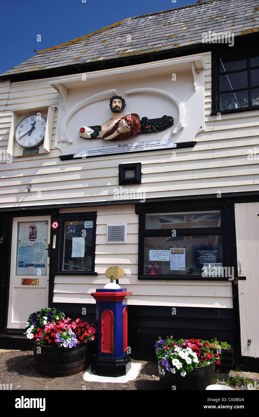 Broadstairs Lifeboat Station, Broadstairs, Isle of District, Kent, England