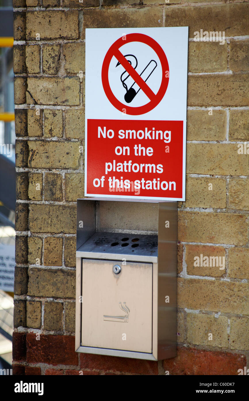 No smoking on the platforms of this station sign in the Cotswolds in July Stock Photo