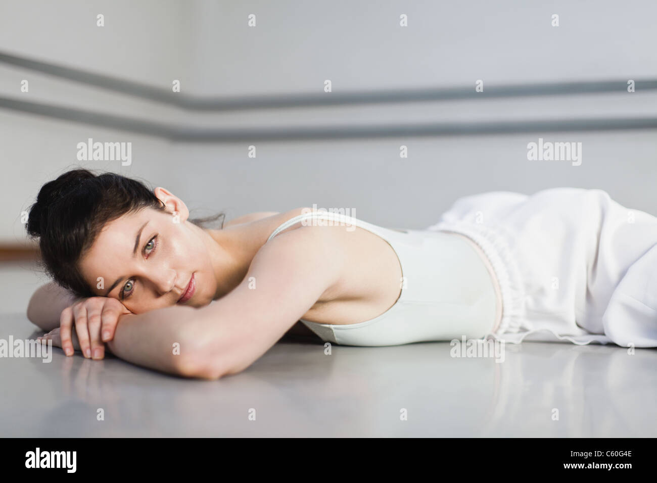 Ballet dancer laying on floor hi-res stock photography and images - Alamy