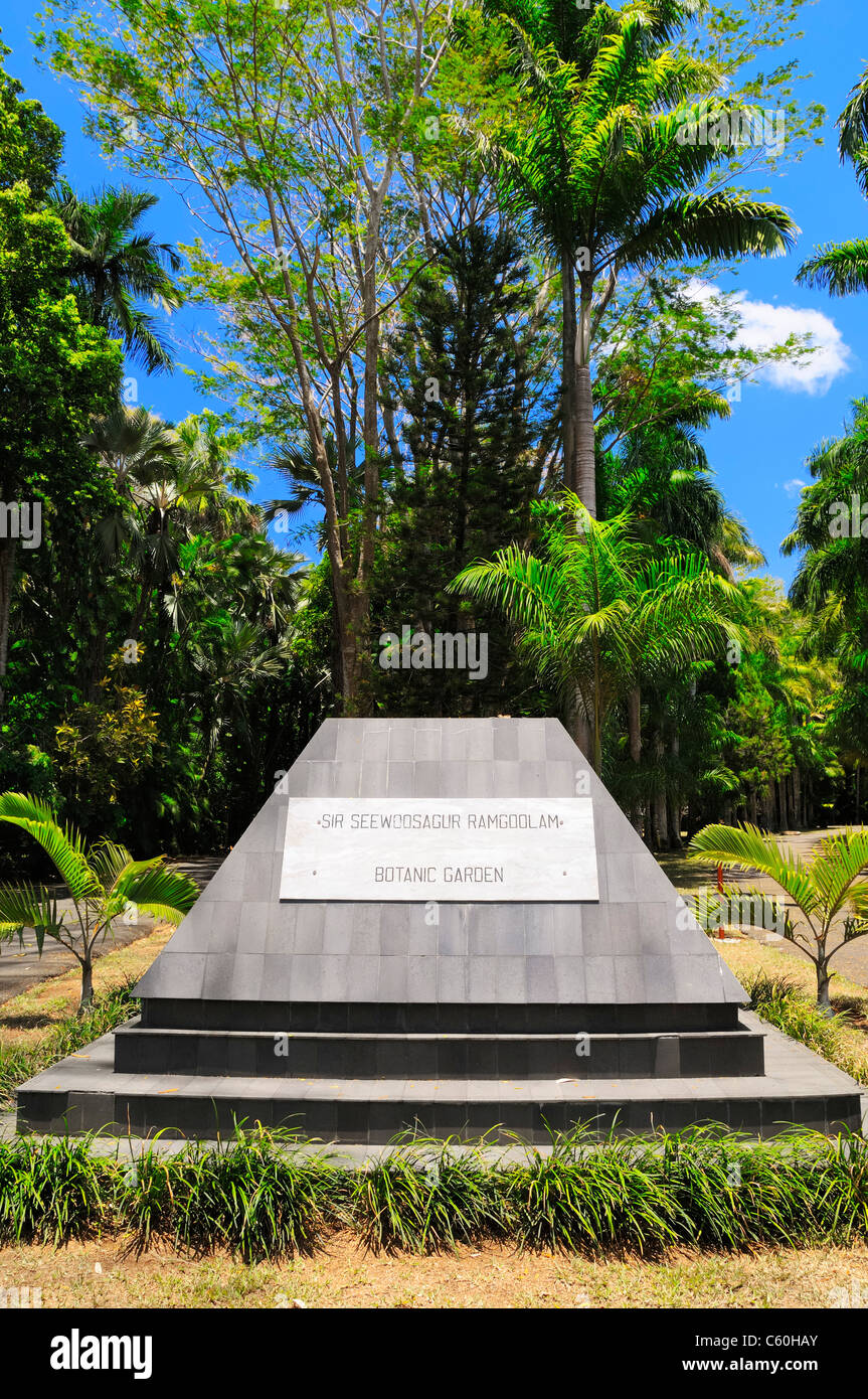 The monument at the entrance to the Sir Seewoosagur Ramgoolam Botanic Garden, Pamplemousses, Mauritius. Stock Photo
