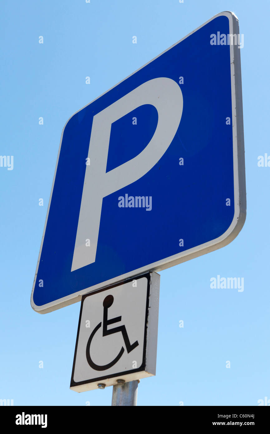 A parking sign with a clearly displayed disabled access sign in Palmela