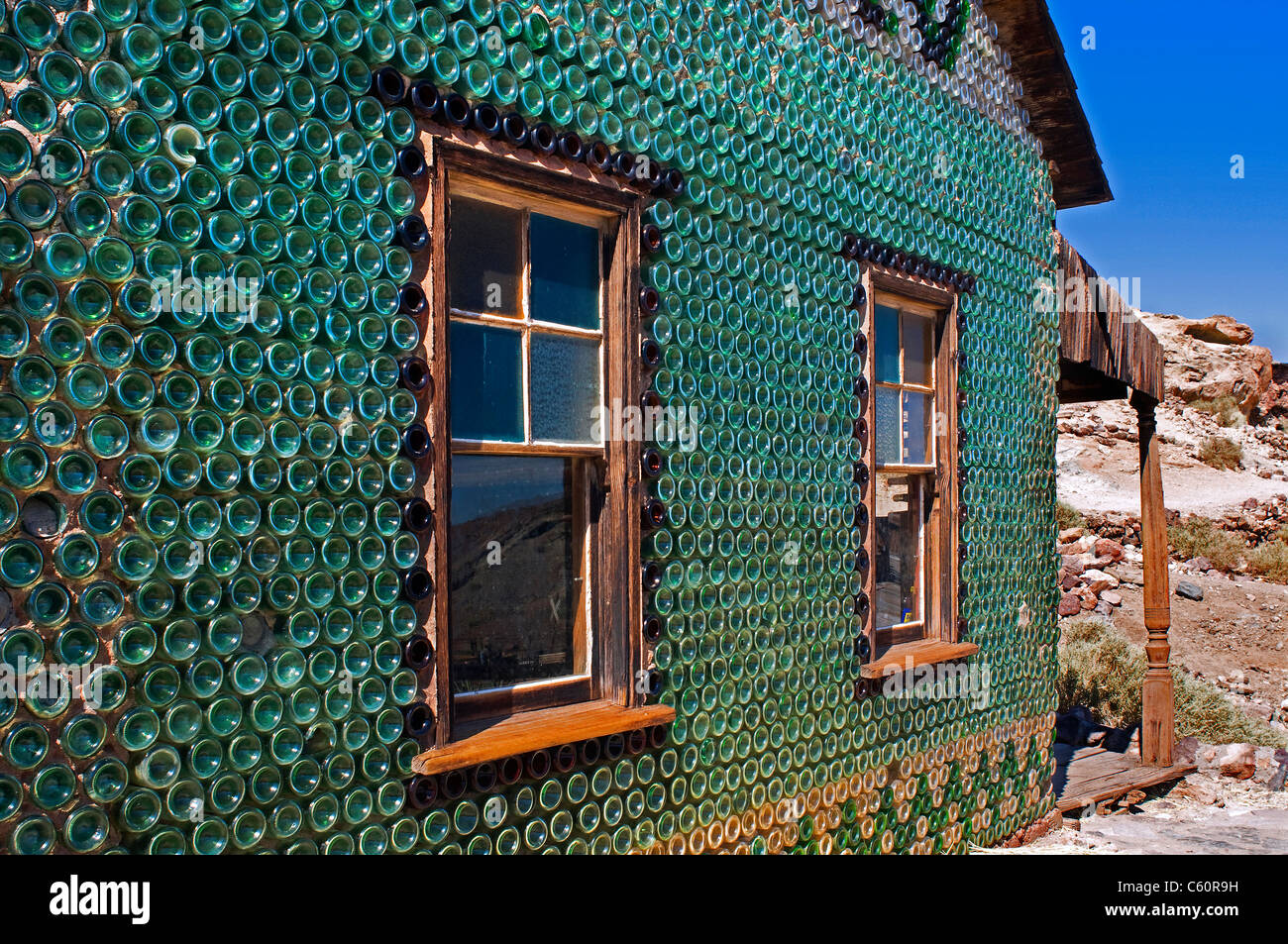 bottle house Stock Photo Alamy