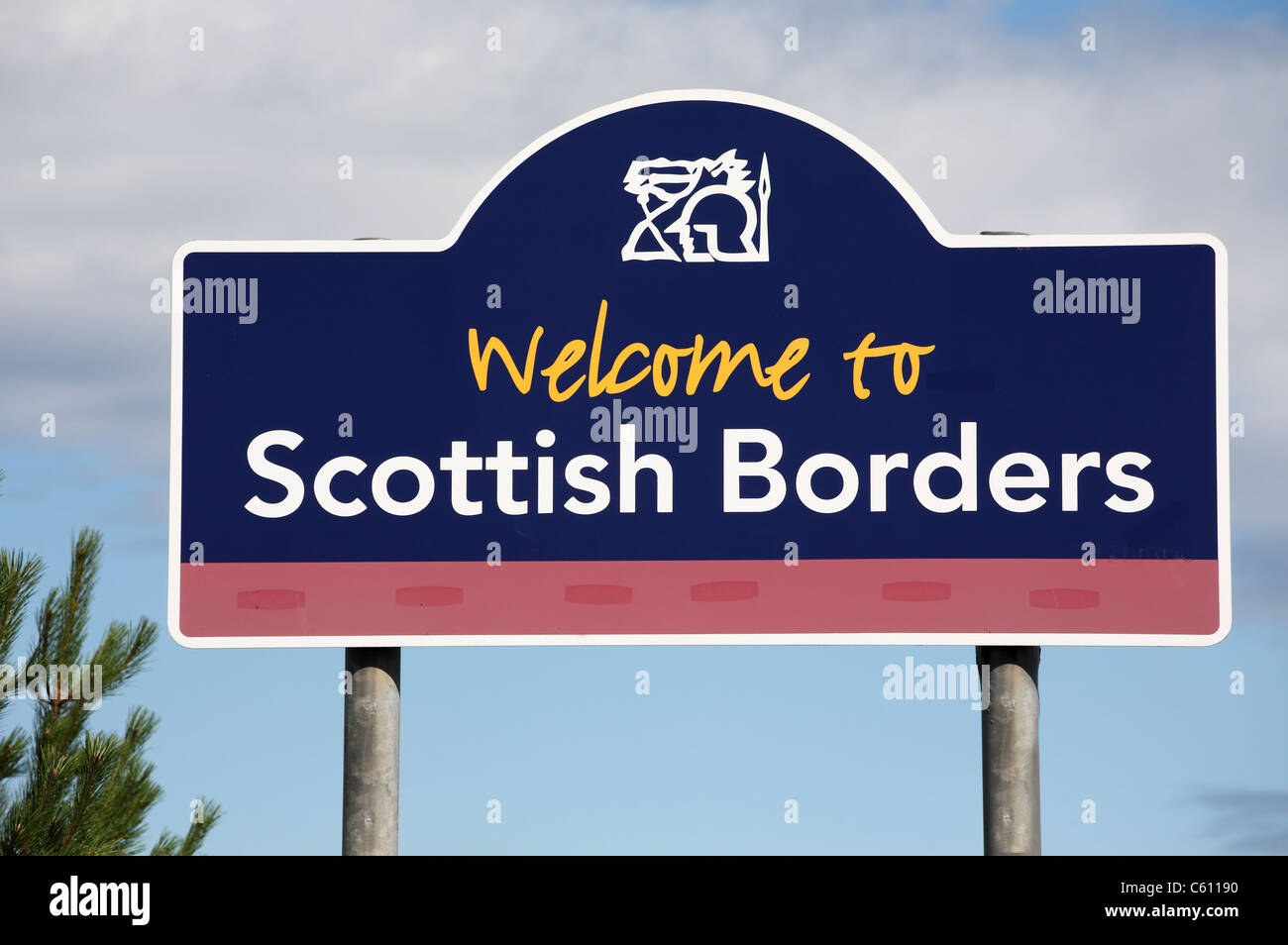 Welcome sign to the Scottish Borders at Lamberton on the A1 road. Berwickshire, Scotland, UK Stock Photo