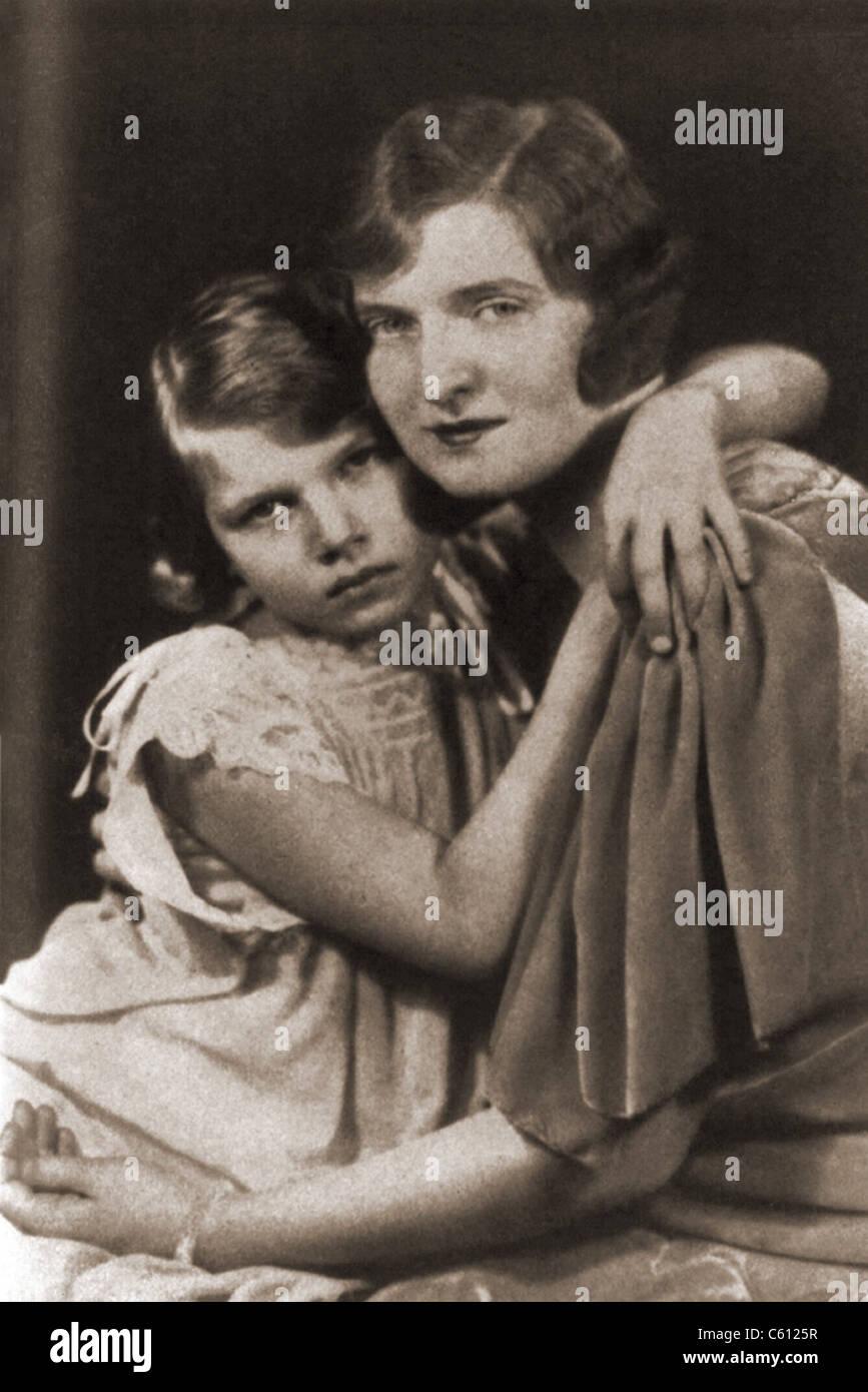 Nan Britton (1896-1991) and her daughter, Elizabeth Ann (1919–2005), who she claimed was fathered by then Senator Warren G. Harding. She wrote a tell-all book, THE PRESIDENT'S DAUGHTER in 1927, about her romance with President Harding. Stock Photo