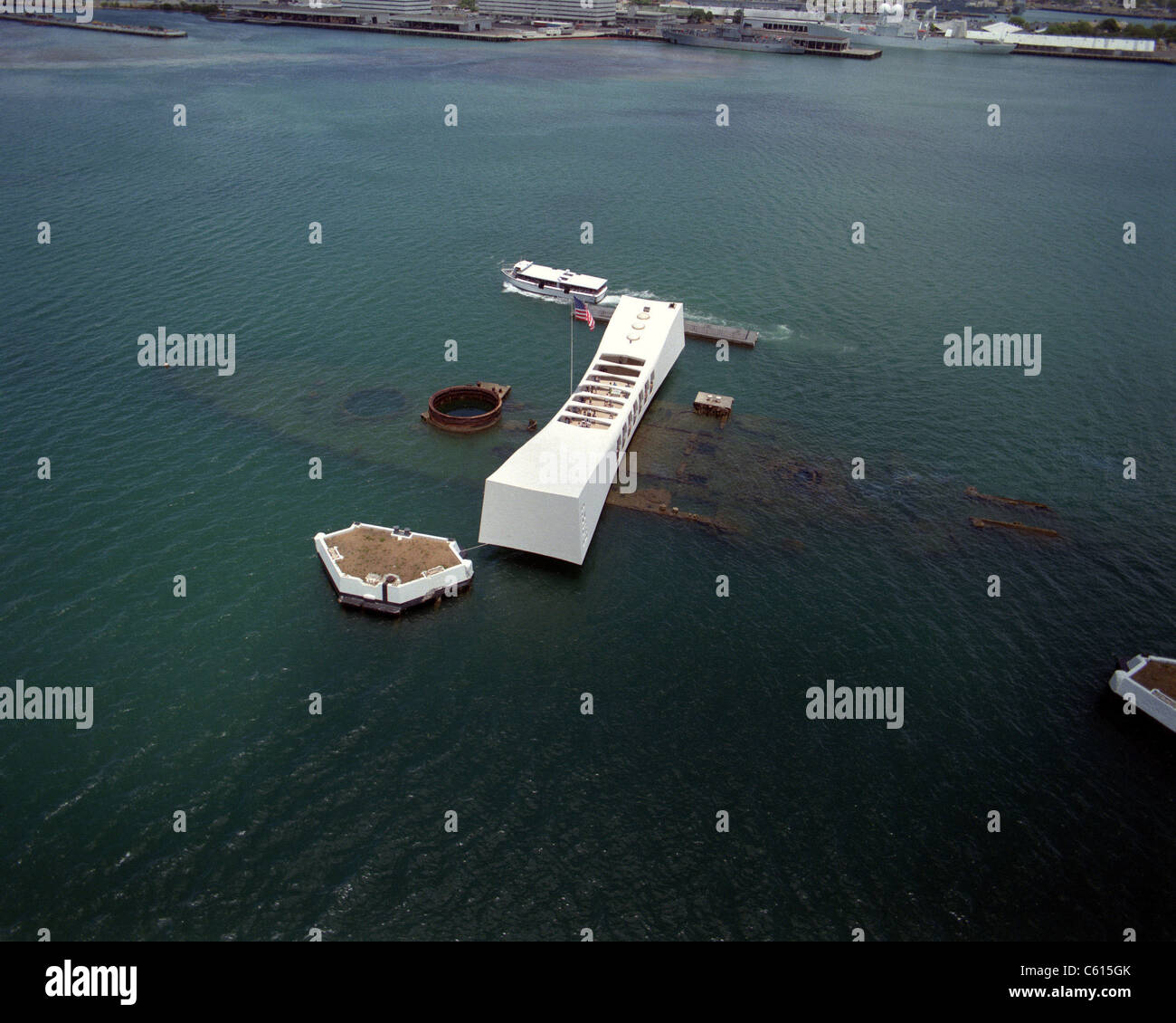 Ships sunk memorial hires stock photography and images Alamy