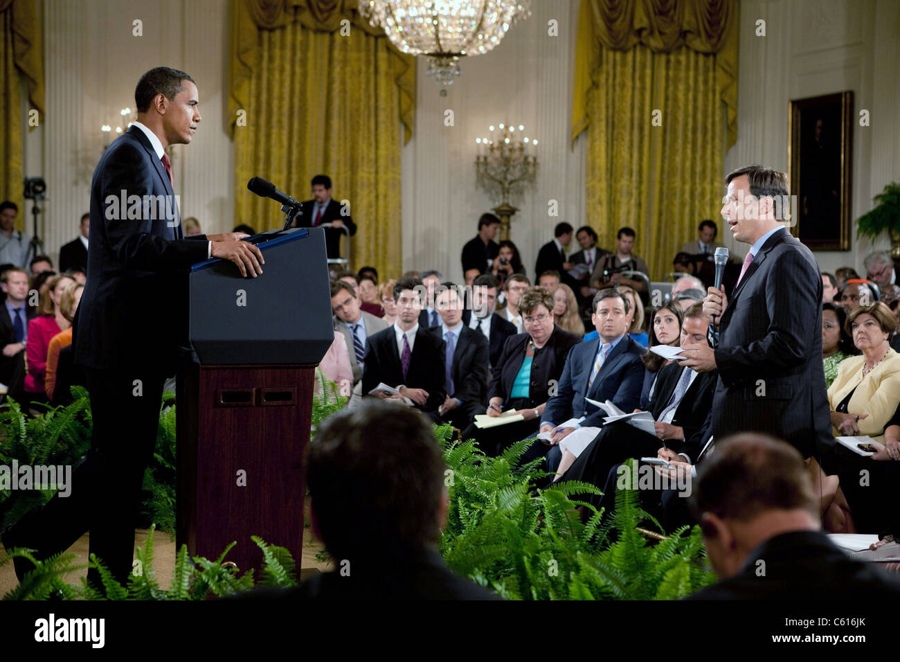 President Barack Obama listens to a question from ABC correspondent ...