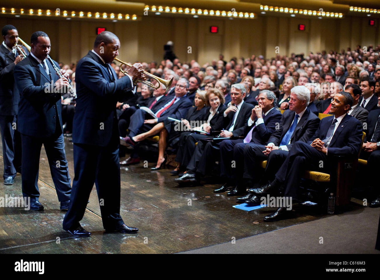 Wynton Marsalis and his band perform at the memorial service for Walter Cronkite at Lincoln Center. President Obama and former President Clinton are in the front row. New York City Sept. 9 2009., Photo by: Everett Collection(BSLOC 2011 7 42) Stock Photo