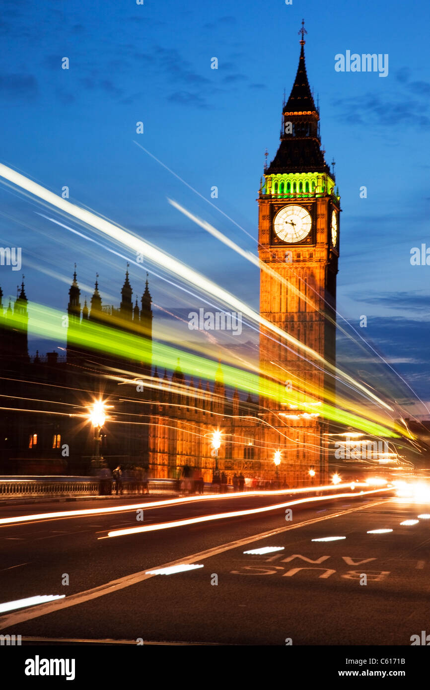 London traffic trail hi-res stock photography and images - Alamy