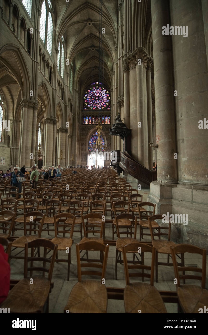 Reims Cathedral interior in northern France Stock Photo - Alamy