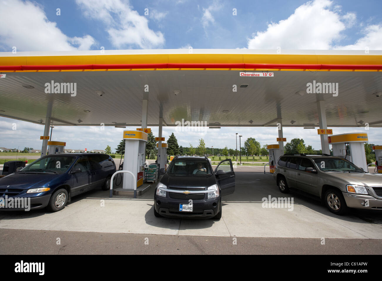 Filling up gas hires stock photography and images Alamy