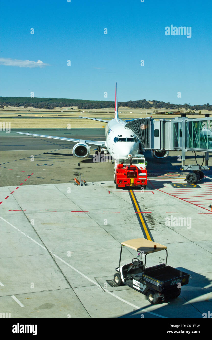 Qantas aircraft at terminal Stock Photo