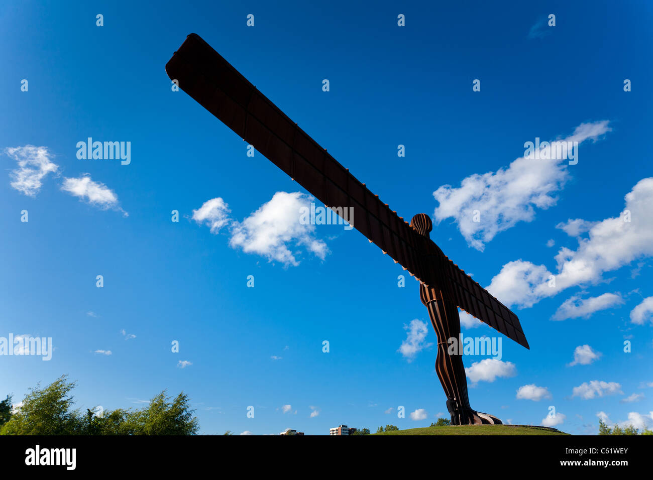 The angel of the north in gateshead hi-res stock photography and images ...